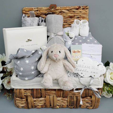 New Mum Hamper, Practical Baby Gifts, Baby Shower Hamper, Luxury Baby Shower, Baby Hampers, Luxury Baby Gifts, Unisex Baby Gifts, Baby Gift Hampers, Cadeau Baby Shower