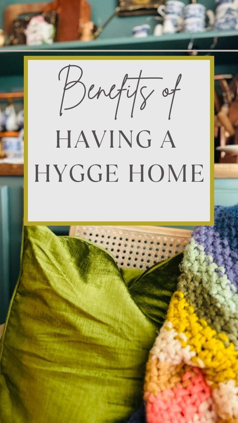 Have you heard of hygge? Hygge (pronounced "hoo-gah") is a Danish concept all about creating a warm, cozy, and welcoming atmosphere in your home. September Hygge, Hygge Kitchen Decor, Crochet Hygge, Hygge Kitchen, Cozy Hygge, Hygge Lifestyle, Hygge Decor, Hygge Home, Kitchen Decor