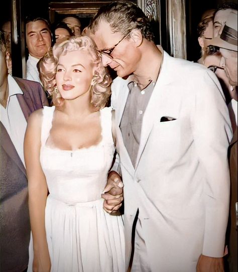 Marilyn Monroe Wedding Dress, Monroe Wedding Dress, Marilyn Monroe Wedding, Marilyn Monroe White Dress, Marilyn Monroe Outfits, Marilyn Monroe Portrait, Marilyn Monroe Fashion, Fashion 50s, Bridal Elegance