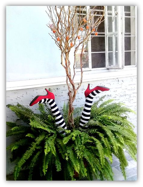 Wicked Witch Of The East, Halloween Bunco, Wizard Of Oz Halloween, Halloween Witch Legs, 70th Birthday Party Ideas, Boo Party, Fall Dec, Halloween Porch Decor, Urn Arrangements