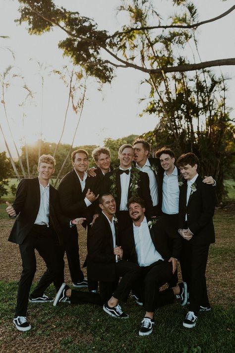 Funny Groomsmen Photos, Maile Lei, Wedding Vans, Groomsmen Party, Groom And Groomsmen Suits, Wedding Entourage, Bridal Parties Pictures, Groomsmen Outfits, Funny Wedding Photos