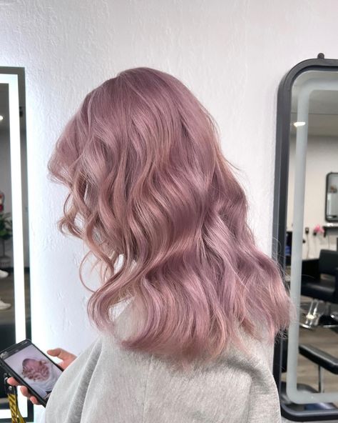 Mauve Pink Hair, Periwinkle Hair, Light Magenta, Magenta Hair, Pink Hair Dye, Arctic Fox Hair Color, Pastel Pink Hair, Frosé, Lilac Hair