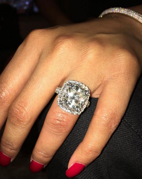 Nicki Minaj showed off a giant diamond ring, on her left ring finger, on Instagram Wednesday night. It was a birthday (and most likely engagement) gift from Meek Mill. (Minaj turned 33 on Dec. 8.) Huge Diamond Rings, Wedding Finger, Dream Wedding Ring, Engagement Season, Big Rings, Dream Engagement Rings, Put A Ring On It, Bling Rings, Dream Ring