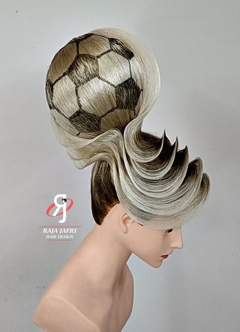 Extravagant Hairstyles, Fantasy Hairstyles, Heir Style, Long Hair Designs, High Fashion Hair, Competition Hair, Avant Garde Hair, Dramatic Hair, Hairdos For Short Hair