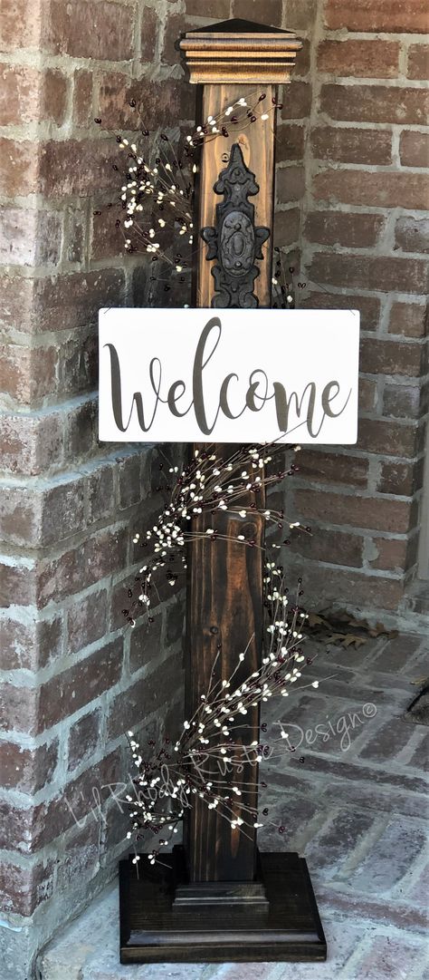 Decorative Porch Post, Welcome Sign Post Pip Berry Garland, Welcome Signs Front Door, Welcome Post, Porch Posts, Front Porch Signs, Porch Welcome Sign, Wooden Posts, Front Porch Decorating, Sign Post