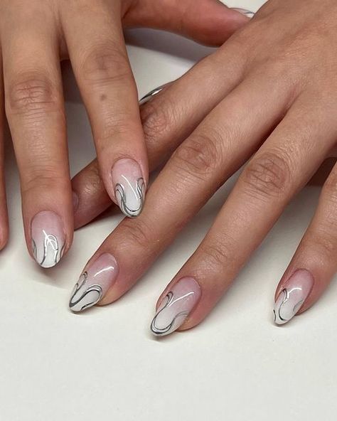 Cat Eye Ombre Nails, Gelpolish Design, Ombré Chrome, Ombre Nails Short, Euphoria Nails, Wave Nails, Nyc Nails, Gel Mani, Cat Eye Nails