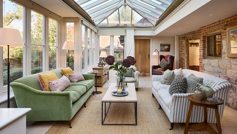 Your Guide To The Orangery Roof - Westbury Garden Rooms Orangery Interior, Orangery Roof, Kitchen Orangery, Remove Yellow Stains, Westbury Gardens, Timber Roof, Roof Lantern, Glass Extension, Edwardian House