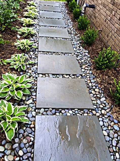 Love stepping stones + aggregate path punctuated with contrasting plants. Looks clean, orderly. Backyard Walkway, Side Yard Landscaping, Walkway Landscaping, Pathway Landscaping, نباتات منزلية, Garden Walkway, Garden Steps, Stone Path, Garden Yard Ideas