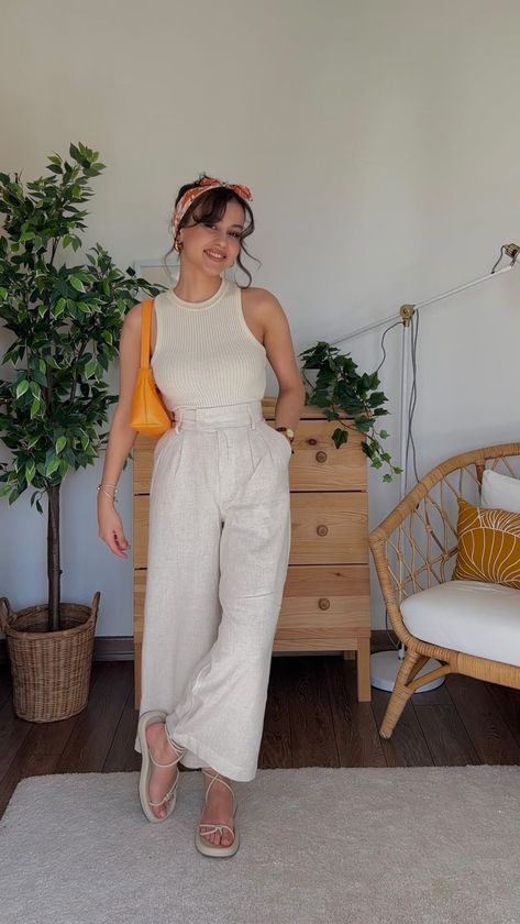 Casual Cozy Outfits Summer, Asenatalar Outfits, Cozy Outfit Summer, Outfits For Short Women, Simple Elegant Style, College Outfits Summer, Simple Casual Outfits, 90s Inspired Outfits, Diy Vetement