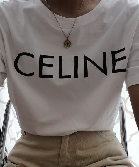 Celine Clothes Women, V Celine, Celine T Shirt, Celine Clothes, Celine Tshirt, Celine Shirt, Outfit Korean, Devil Wears Prada, Tshirt Outfits