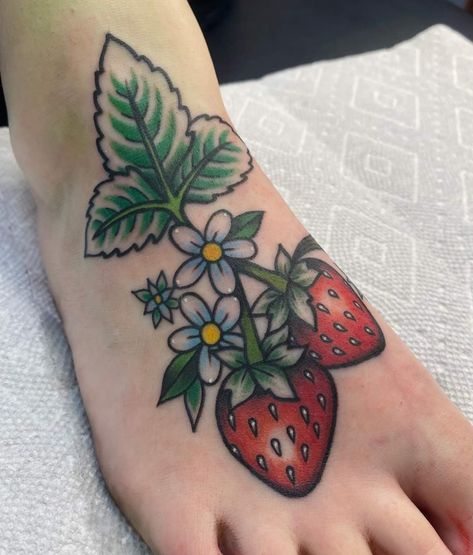 Color Strawberry Tattoo, Vintage Strawberry Tattoo, American Traditional Strawberry Tattoo, Traditional Strawberry Tattoo, Flower Tattoos Sleeve, Strawberry Tattoos, Old Style Tattoos, Appearance Goals, Tattoos Foot