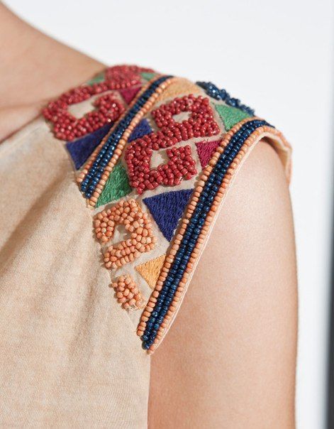 How to Make Different Kinds of Sleeves - Art & Craft Ideas Áo Blu, Detail Couture, Motifs Perler, Pola Sulam, French Knots, Embroidery Fashion, Embroidery Inspiration, Hand Embroidery Designs, Diy Embroidery