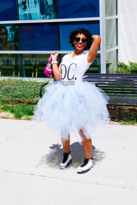 Diary clothing shoot. Tulle skirts Tutu Skirt And Sneakers Outfit, Tulle Skirt With Sneakers, Tutu Outfits For Women, Sneakerball Party Outfits, Sneakerball Party, Skirt With Sneakers, Clothing Shoot, Skirts With Sneakers, Ball Outfit