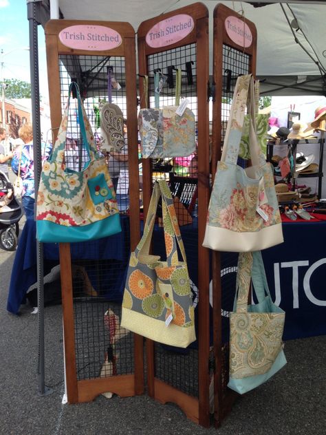 Tote bag display at craft show.   www.trishstitched.com Flea Market Displays, Flea Market Display Ideas, Craft Displays, Vendor Table, Farmer Market, Indie Craft, Craft Show Booth, School Fair, Selling Crafts