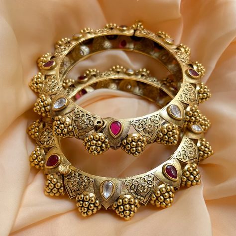 Gold Plated Temple Openable Bangles South Indian Kemp Work - Etsy India Bangles South Indian, Temple Bangles, Colour Wedding, Kundan Bangles, Antique Jewellery Designs, Brass Bangle, Stone Colour, Gold Bangles Design, Bangle Designs