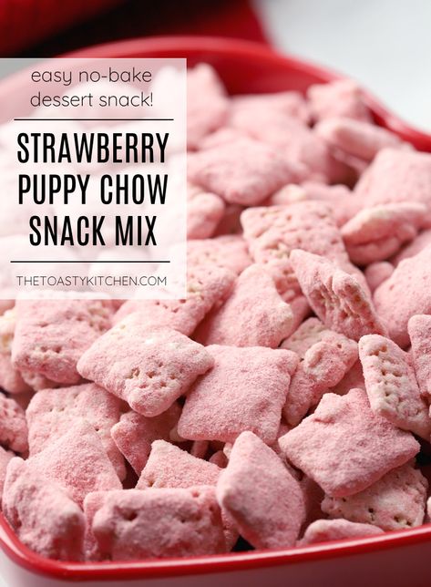 Puppy Chow Snack, Chex Mix Recipes Original, Puppy Chow Chex Mix Recipe, Chex Mix Puppy Chow, Chow Recipe, Strawberry Sugar, Puppy Chow Recipes, Chex Cereal, Chex Mix Recipes