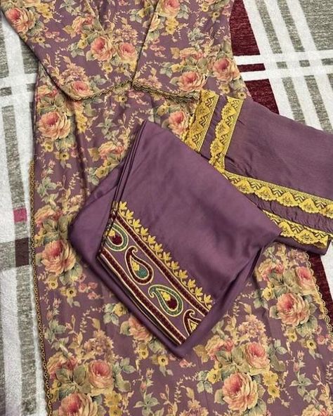 Sabar couture on Instagram: "Summer casual 💜 Beautiful and eye-catching machine embroidery suits for Sardaarni look ❤️❤️❤️ Believe in quality 💯 Customization is available 👍😀  Product id - 1313701 DM for orders  #suitby  @sabar_couture_1313#punjabidesignersuits#handembroiderysuits#trendingmachineworksuits#shippingworldwide#mehndidress#jaggolehnga#indianweddingsuits#beautifulpunjabisuit#trendingbridallehnga#punjabijutti#traditionalpunjabijewellery#trendingbridaljewellery#viralreels#trendingreels#stitchingbyexpertise#viralreelfortrendingpunjabisuits" Cotton Printed Suits Design, Machine Embroidery Suits, Kapri Designs, Machine Embroidery Designs For Suits, Layer Dresses, Embroidery Machine Designs, Easy Dress Sewing Patterns, Embroidery Boutique, Trendy Suits