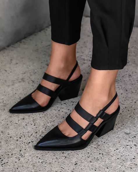 Jo Mercer, Travel Sandals, Mid Heel Shoes, Mid Heel Sandals, Sandal Online, Dress Flats, Chunky High Heels, Fashion Sandals, Cheap Fashion