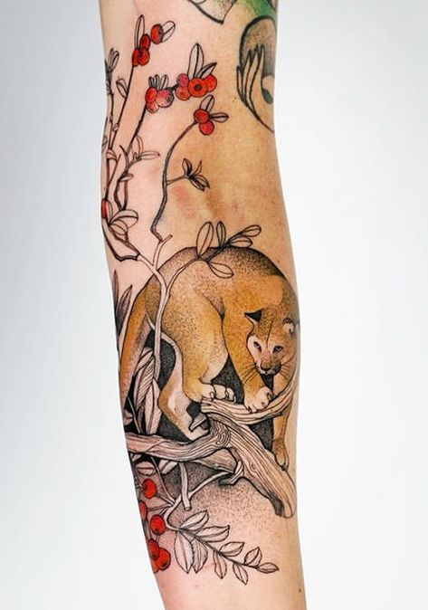 Mountain Lion Tattoo, Cougar Tattoo, Dzo Lama, Leg Scars, Tattoo Aesthetics, Lion Back Tattoo, Tattoo Real, Female Tattoo Artist, Mountain Lions