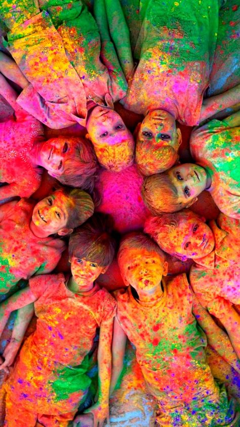 Colorful Photography Holi Photography, Holi Painting, Happy Holi Wallpaper, Holi Background, Holi Festival India, Holi Hai, Holi Pictures, Happy Holi Images, Holi Festival Of Colours