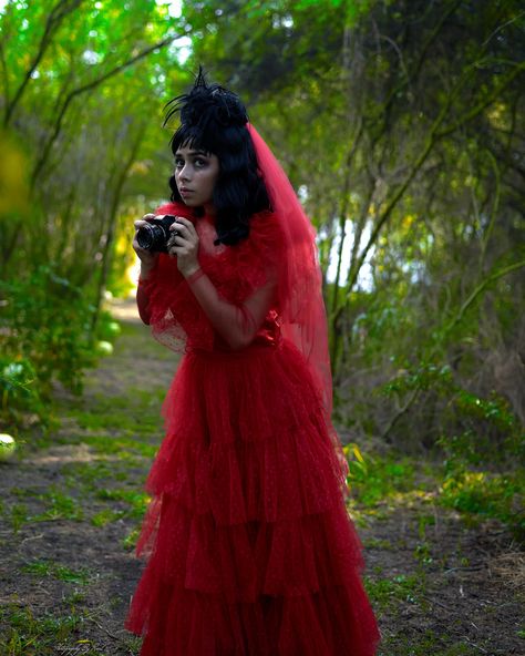 Since the new beetlejuice movie just dropped, head over to my Patre0n for a re-release of my lydia deetz set! 😊 📸: @photography_by_raul #beetlejuice #lydiadeetzcosplay #beetlejuicecosplay #lydiadeetz #strangeandunusual #timburtoncosplay #timburton #michaelkeaton #winonaryder #halloweencosplays #halloweencostume #lydiadeetzweddingdress #cosplayerlatina #cosplayermexicana #cosplayerhispana #lydiaweddingdress #handbookfortherecentlydeceased #spookyseasoncosplays #spookyseason Lydia Cosplay Beetlejuice, Lydia Cosplay, Lydia Deetz Beetlejuice, Lydia Deetz Cosplay, Lydia Beetlejuice, Beetlejuice Costume, Beetlejuice Movie, Lydia Deetz, Cosplay Tutorial