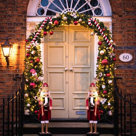 Christmas Tree Arch, Tree Arch, Archway Decor, Christmas Arch, Christmas Door Decoration, Indoor Tree, Christmas Decorations Garland, Outdoor Christmas Tree, Christmas Themes Decorations