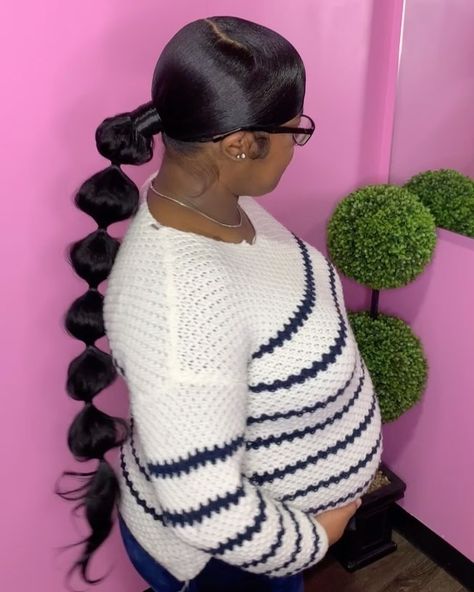 Top Knot Bun With Swoop, High Ponytail Styles, Ponytail Weave, Knot Ponytail, Top Knot Bun, High Ponytail Hairstyles, Weave Ponytail, Knot Bun, Bubble Ponytail