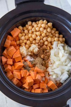 Chickpea Sweet Potato, Sweet Potato Stew, Potato Stew, Stewed Potatoes, Stew Recipe, Crock Pot Cooking, Sweet Potato Recipes, Stew Recipes, Vegan Dishes