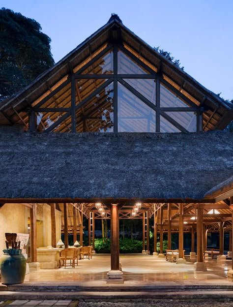 Bali Architecture, Restaurant Exterior Design, Clubhouse Design, Resort Cabins, Rice Paddies, Outdoor Restaurant Design, Bali Resort, Bali House, Resort Architecture