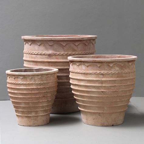 Products Unglazed and Terracotta Antiqued Terracotta Terra Cotta Pottery, Clay Ceramics, Terracotta Pots, Cottage Homes, Ceramic Pottery, Planter Pots, Tableware