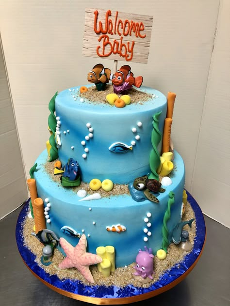 Finding Nemo Baby Shower Cake Finding Dory Smash Cake, Finding Nemo Cakes, Finding Nemo Baby Shower Ideas, Nemo Baby Shower Ideas, Nemo Cupcakes, Finding Dory Baby, Nemo Birthday Party Ideas, Finding Nemo Birthday Cake, Nemo Baby Shower