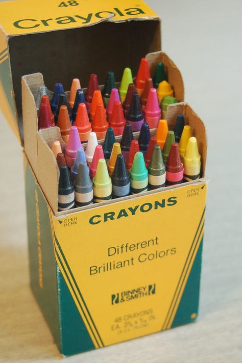 Crayola crayons...still love the smell of a fresh box.  A new box of Crayons was the best! Vintage Crayola Crayons, Vintage Crayons, Crayola Box, Remove Permanent Marker, Box Of Crayons, Crazy Color, Vintage Coloring Books, Childhood Memories 70s, Old School Style