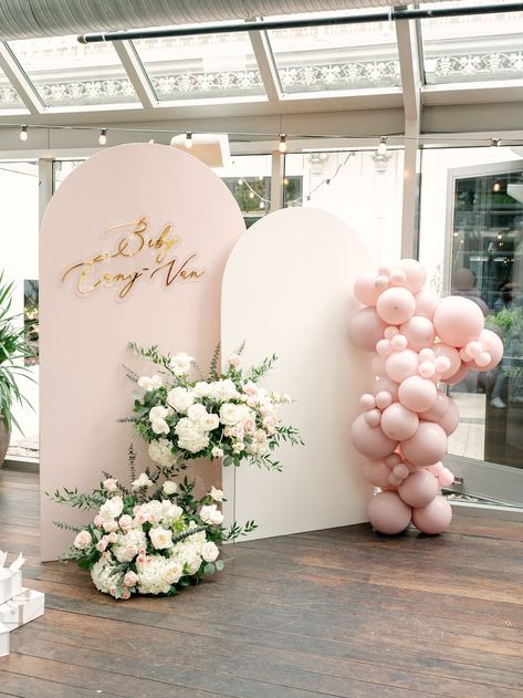 Beautiful Over the Moon themed Baby Shower for Dallas, Tx based influencer Hoang-Kim and her husband Johnny. Stunning white and pink floral adorned the tables and backdrop with jaw dropping balloon installs on the celiing to mimic clouds. White And Pink Baby Shower Ideas, Dainty Baby Shower Ideas, Elegant Baby Girl Shower Ideas, Baby In Bloom Shower Backdrop, Pastel Pink Baby Shower Ideas, Simple Baby Shower Backdrop, Baby Shower Backdrop Ideas Girl, Baby In Bloom Backdrop, Pink Baby Shower Backdrop