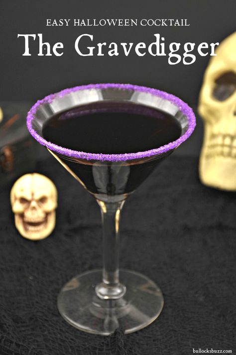 The Gravedigger Halloween Cocktail - Bullock's Buzz Halloween Foods, Black Cocktails Easy, Black Alcoholic Drinks For A Party, Purple Halloween Cocktail, Black Drinks Cocktails, Easy Halloween Cocktails, Halloween Party Drinks, Halloween Drink, Halloween Cocktail