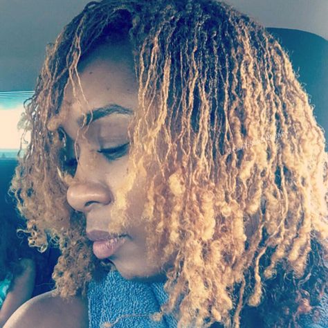 Curly Ends Cute Easy Ponytails, Sisterlocks Hairstyles, Easy Ponytails, Sisterlocks Styles, New Natural Hairstyles, Style Africain, Hair Locks, Sisterlocks, Short Black Hairstyles