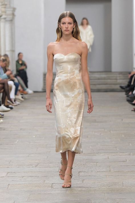 Spring 2023 Ready To Wear, 2023 Ready To Wear Collection, 2023 Ready To Wear, Gala Events, Event Outfit, Ermanno Scervino, Spring 2023, Fashion Show Collection, Fall Fashion Outfits