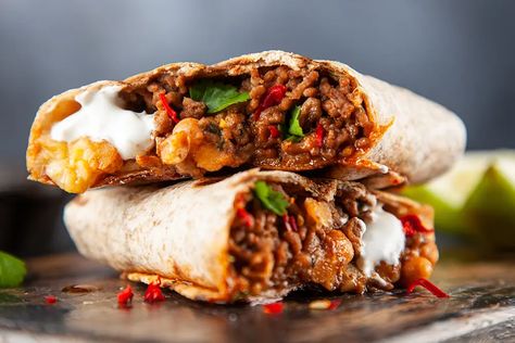 Roast Beef Burritos, Slow Cooker Burrito, Pork Burritos, Beef Burrito Recipe, Burrito Recipe, Tortilla Wrap, Healthy Ground Beef, Breakfast Burritos Recipe, Mexican Beef