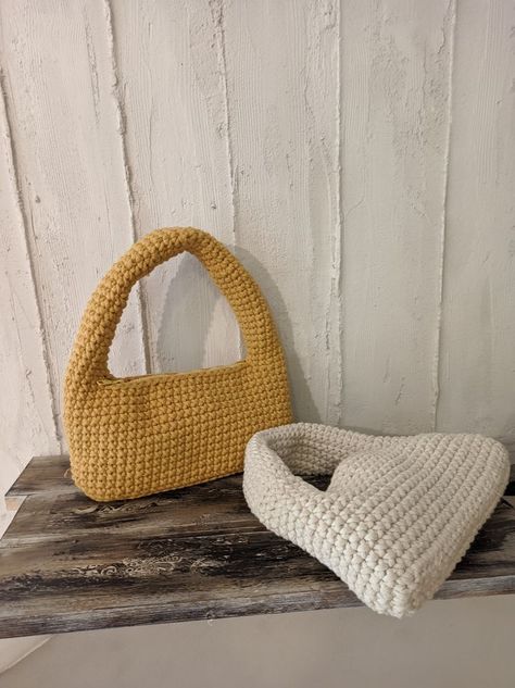 Handmade crochet bags in 2 colours, made with thick cotton thread. Thick Crochet, Handmade Crochet Bags, Crochet Bags, Handmade Accessories, Cotton Thread, Handmade Crochet, 2 Colours, Crochet Bag, Mustard