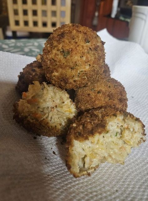 Daron The Chef Group | Shrimp and Crab Balls 😋 | Facebook Crab Balls, Stuffed Jalapenos, Crab Stuffed, The Chef, Crab Meat, Tempura, Seafood Recipes, Crab, Cream Cheese