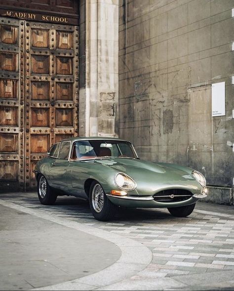 Jaguar E Type 1961, E Type Jaguar, Jaguar Type E, Jaguar Xke, Jaguar Type, Jaguar (cars), Car Radiator, Enzo Ferrari, British Sports Cars