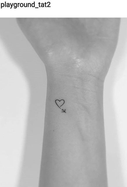 Cat Tattoos, Tiny Tattoo, Tato Jari, Pola Tato, Airplane Tattoos, Herz Tattoo, Muster Tattoos, Inspiration Tattoos, Bff Tattoos