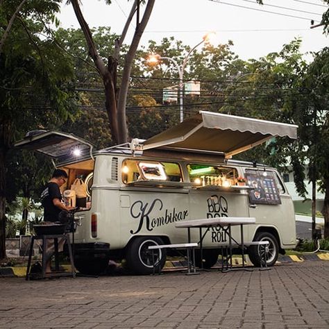 Kombi Food Truck, Food Truck Events, Coffee Food Truck, Coffee Trailer, Mobile Food Cart, Street Coffee, Fall Menu, Mobile Food Trucks, Coffee Truck