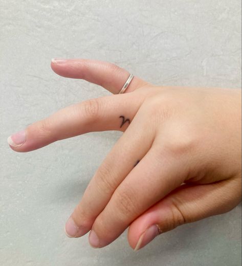 #small #starsign #ariestattoo 
#fingertattoo Aries Finger Tattoo, Aries Zodiac Tattoos, Cute Finger Tattoos, Finger Tattoo For Women, Aries Tattoo, Zodiac Tattoo, Finger Tattoo, Aries Zodiac, Finger Tattoos