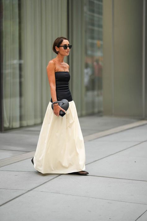 Street Style Trends 2023, Drop Waist Dress Outfit, Style Trends 2023, Drop Waist Skirt, Vibrant Outfits, Street Dress, Nyfw Street Style, The Everygirl, Trends 2023