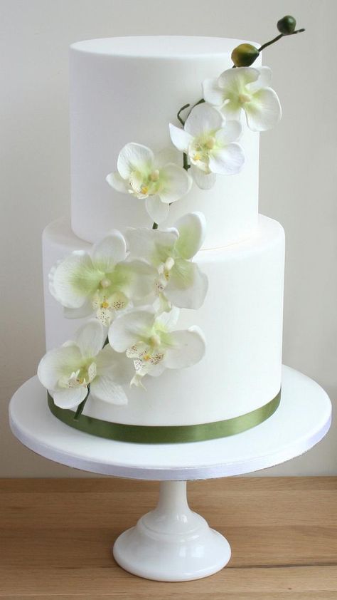 White Cake With Orchids, Cakes With Orchids, Orchid Cake Ideas, Cake With Orchids, 40 Cake, Orchid Wedding Cake, Orchid Cake, Anna Cake, Cake Tower