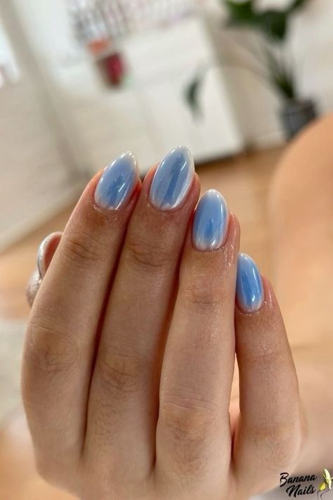 One Chrome Nail Design, Blue Aura Chrome Nails, White And Blue Aura Nails, Blue Aura Nails Short, Blue Nail Ideas Acrylic, Light Blue Aura Nails, Aura Gel Nails, Nail Designs Aura, Aura Nails With Chrome