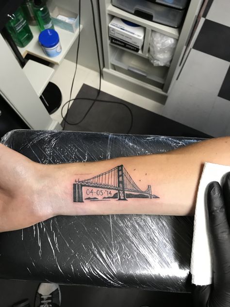 Bay Bridge Tattoo, Bay Area Tattoos, Golden Gate Bridge Tattoo, San Francisco Tattoo, Bridge Tattoo, Knitting Tattoo, Circular Tattoo, Big Cat Tattoo, Circle Tattoos