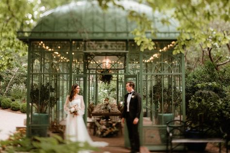 The Best Small Wedding Venues in Colorado for Intimate Weddings Mosaic Wedding, Wedding Reception Dinner, Botanical Garden Wedding, Denver Botanic Gardens, Intimate Wedding Reception, Smallest Wedding Venue, Intimate Wedding Venues, Botanical Gardens Wedding, Weddings By Color