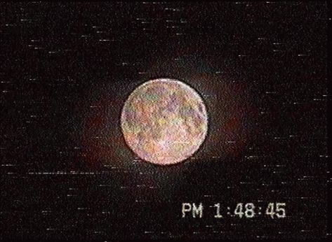 Vhs Aesthetic GIF - Vhs Aesthetic FullMoon - Discover & Share GIFs Images Terrifiantes, Wallpaper Retro, Dark Sky, Aesthetic Gif, Aesthetic Images, Aesthetic Grunge, Retro Aesthetic, Film Aesthetic, Grunge Aesthetic