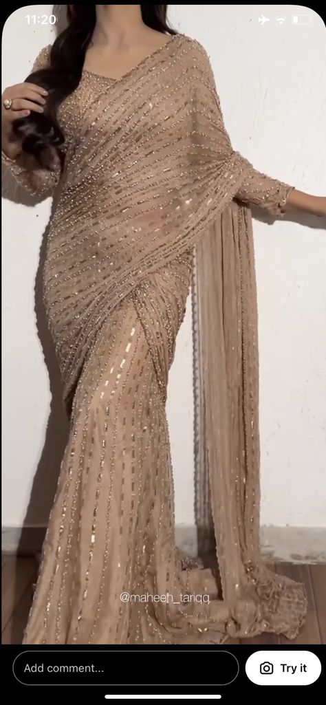 Celeb Saree Looks, Saree For Walima, Pakistani Sari Designs, Shimmer Sarees Party Wear, Satin Indian Outfit, Cute Dp For Whatsapp Unique, Simple And Elegant Saree Look, Pakistani Saree Designs, Heavy Sarees For Wedding